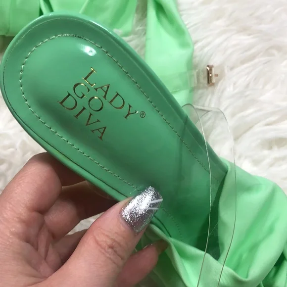 LADY GO DIVA Green Heels - Picture 5 of 10